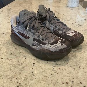 Nike Kobe X